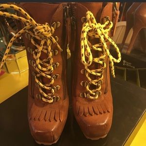 Boutique 9 Arael Booties size 8.5